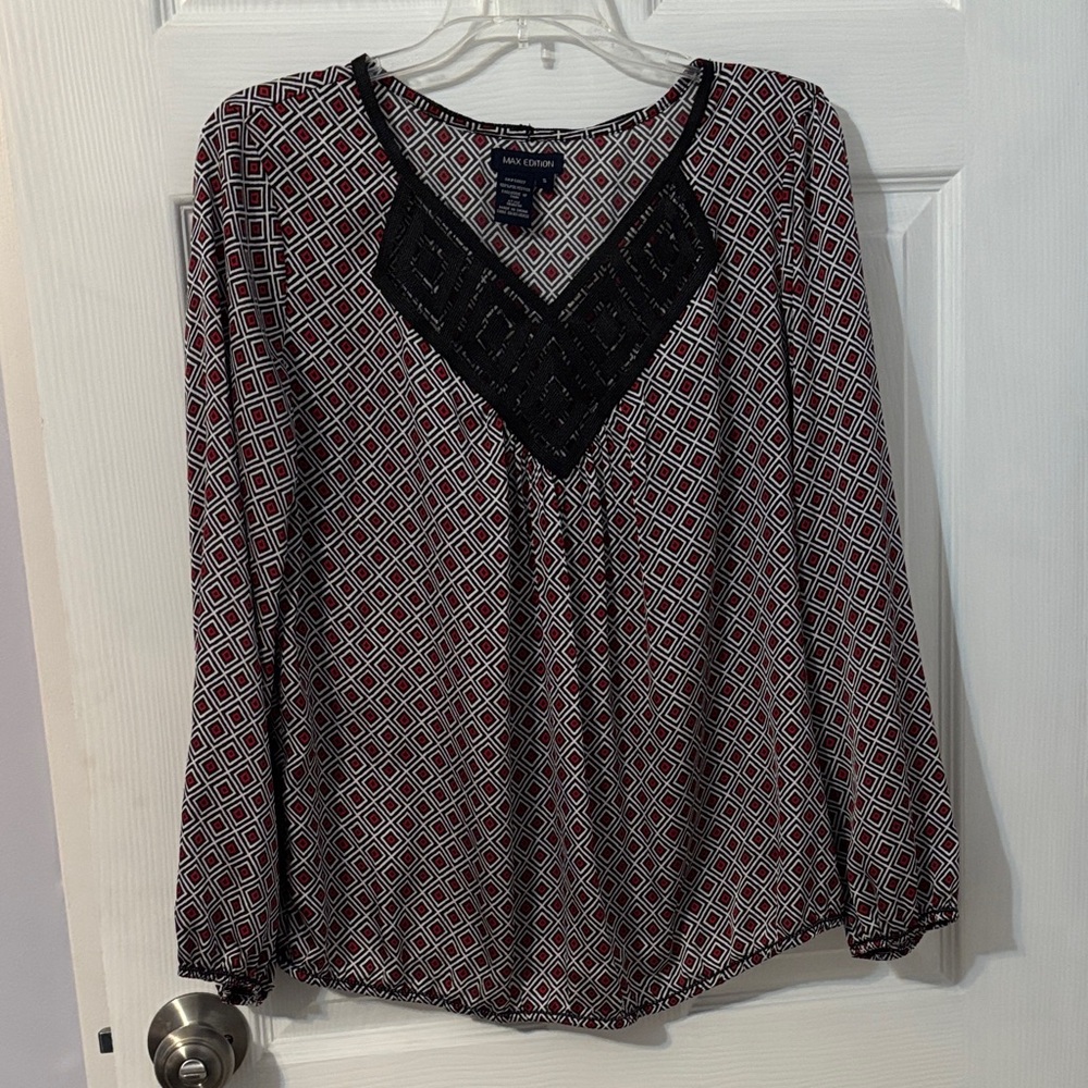 Max Edition Red and Black Diamond Print Blouse